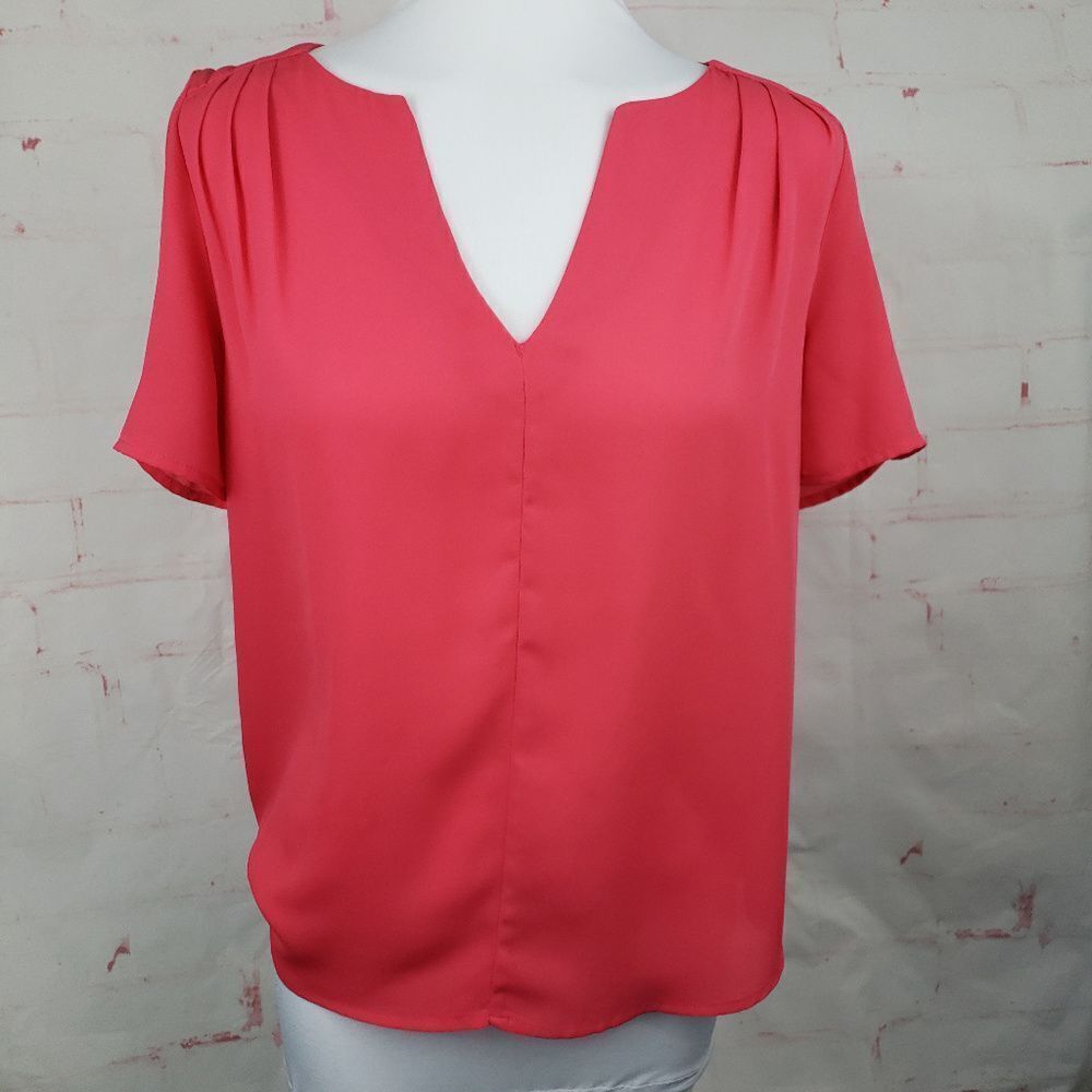 3/$25 19 Cooper pink lightweight boxy top small